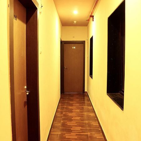 โรงแรมตริมัวติ โกลกาตา ภายนอก รูปภาพ